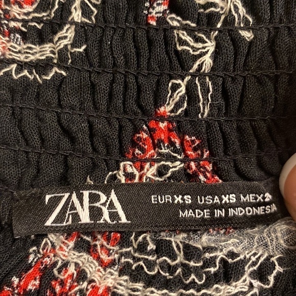 ZARA Boho Flowy Off the Shoulder Paisley Embroidered Blouse Top w/Wrist Ties XS - Picture 7 of 9